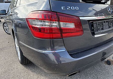 Mercedes-Benz E 200 CGI BlueEfficiency Avantgarde