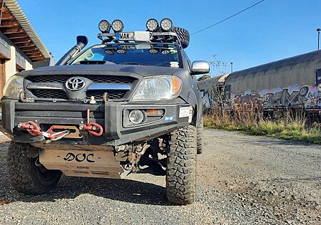 Toyota Hilux 4x4 Extra Cab