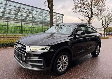 Audi Q3 1.4 TFSI design Panorama/Xenon/Navi