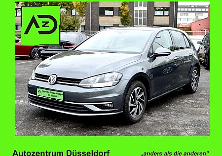 VW Golf Volkswagen 7 AUTOMATIK *NAVI*GANZJAHRESREIFEN*SITZHE*