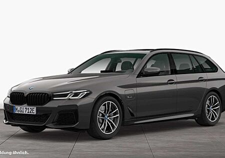BMW 530 e Touring M Sport/Panorama/AHK/Driving/Parking/HK-
