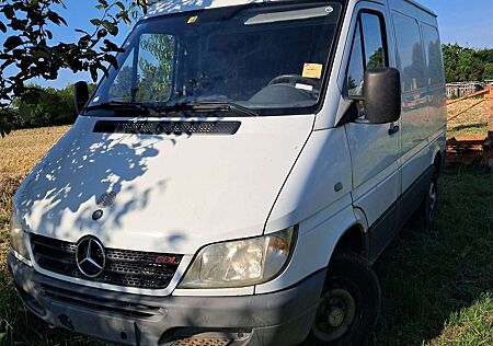 Mercedes-Benz Sprinter 208 CDI (901.6/902.661/62)