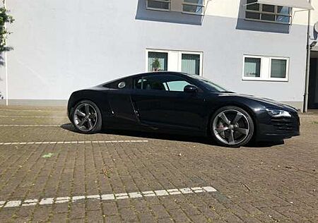 Audi R8 4.2 FSI quattro