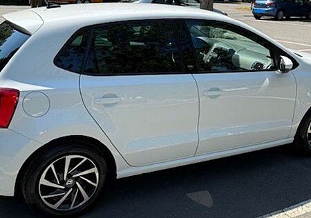 VW Polo Volkswagen 1.0 SOUND Sondermodell