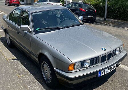 BMW 525i 525