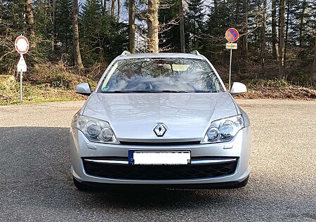 Renault Laguna Grandtour 3.0 dCi V6 FAP Initiale