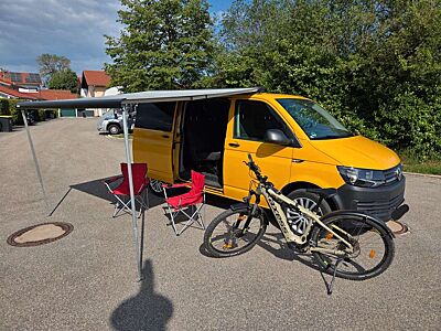 Volkswagen T6 Caravelle 9 Sitzer " Markise , Fahrradstände