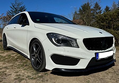 Mercedes-Benz CLA 180 CLA Shooting Brake Shooting Brake 7G-DCT AMG Line