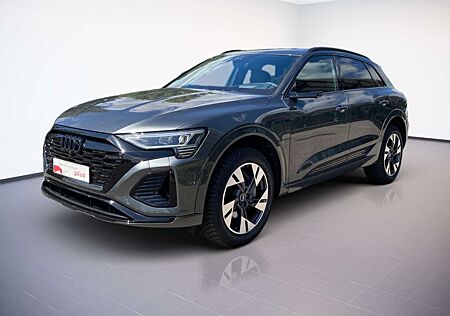 Audi Q8 e-tron S-LINE BLACK 55 408PS QUATTRO NP.123T ACC.5J-G.AHK