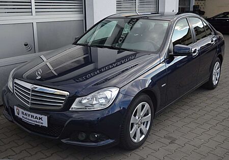 Mercedes-Benz C 180 CGI Lim. BlueEfficiency*Automatik*SHZ*TÜV*
