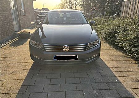 VW Passat Volkswagen 2.0 TDI (BlueMotion Technology) Comfortline