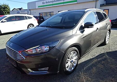 Ford Focus 1.5 TDCi Titanium *Winter-/Easy-Driver-Paket*