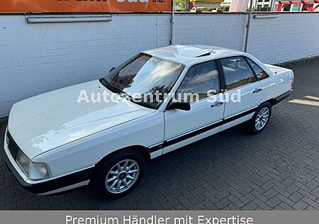 Audi 100 /44 H-Oldtimer AUTOMATIK erst 36 TKM TÜV neu