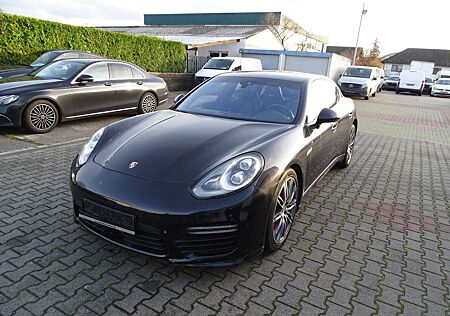 Porsche Panamera 4 GTS Bi-Xenon, Klappe, Luft, PDK, Chrono, PDLS-Pl