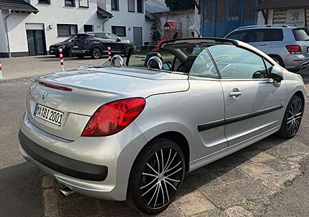 Peugeot 207 Cabrio* TÜV NEU * Klima