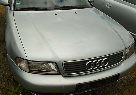 Audi A4 Avant 1.6