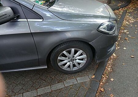 Mercedes-Benz B 180 d BlueEFFICIENCY Edition