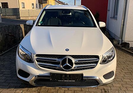 Mercedes-Benz GLC 220 d 4Matic 9G-TRONIC Exclusive+LED+AHK+Navi+Park