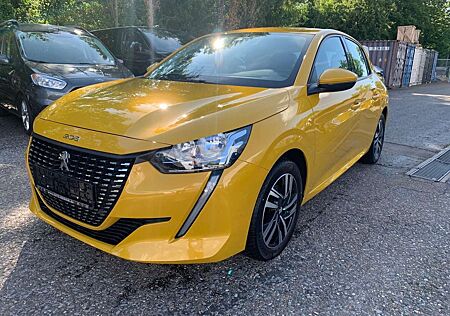 Peugeot 208 Allure NAVI+CAM+SHZ+TEMP+KEYLESS+LED