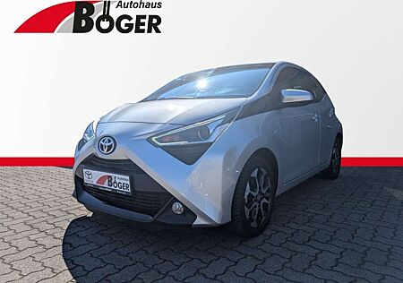 Toyota Aygo (X) -shift x-play Team-D *SPURHALTEASS. KAMERA*