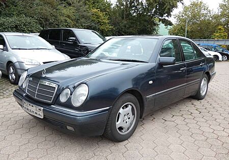 Mercedes-Benz E 230 *Aut*Klima*Ahk*LPG Gas*