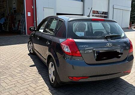 Kia Cee'd Ceed / 1.4l