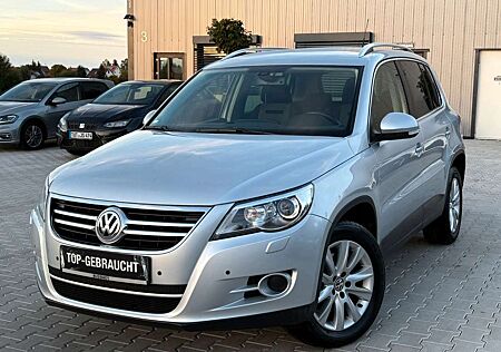 VW Tiguan Volkswagen 2.0 TDI DSG 4Motion / Bi-Xenon / Navi