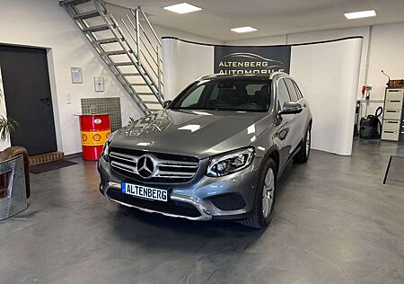 Mercedes-Benz GLC 220 d 4Matic LED Pano Kamera AHK Navi Sitzhz