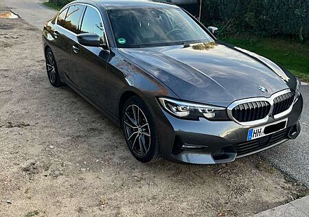 BMW 330 i Sport Line