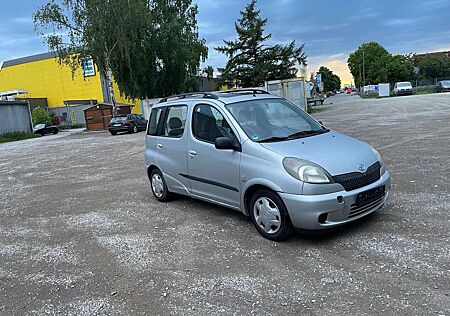 Toyota Yaris Verso 1.3