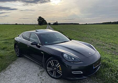 Porsche Panamera Turbo