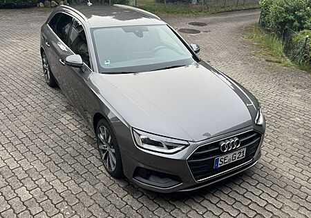 Audi A4 40 TFSI S-Line sehr gepflegt!