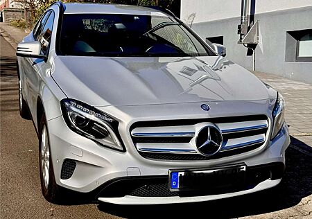 Mercedes-Benz GLA 200 CDI Edition 1 (156.908)