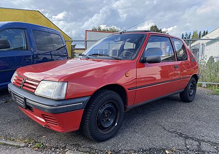 Peugeot 205 Forever* Panorama*Kein Rost*Neue Reifen