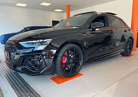 Audi RS3 Sportback 2.5 TFSI quattro*Matrix*Pano*Kame*