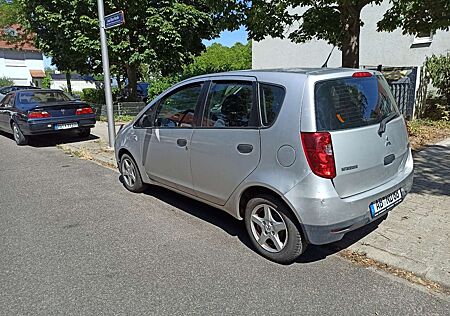 Mitsubishi Colt Inform