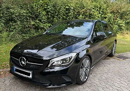 Mercedes-Benz CLA 180 Shoot. brake, Top, Automatik, 67.000 km
