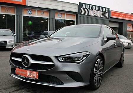 Mercedes-Benz CLA 220 Shooting Brake d 4Matic/NAVI/LEDER/HEAD-