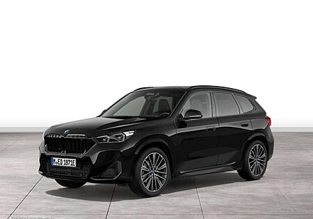 BMW iX1 xDrive30 5. Türer / M Sportpaket