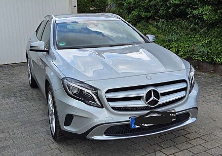 Mercedes-Benz GLA 200 GLA