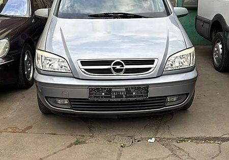 Opel Zafira 1.8 Elegance
