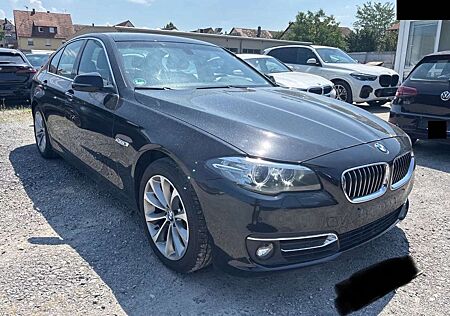 BMW 520 i*Garantie*Harman&Kardon*Leder*SHZ*PDC