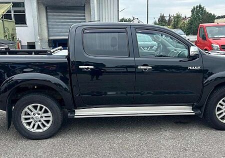 Toyota Hilux 4x4 Double Cab DPF Autm. Executive