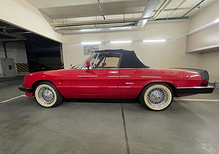 Alfa Romeo Spider 2.0