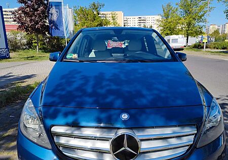 Mercedes-Benz B 180 B-Klasse (BlueEFFICIENCY) 7G-DCT