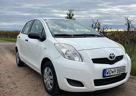 Toyota Yaris 1.0 VVT-i