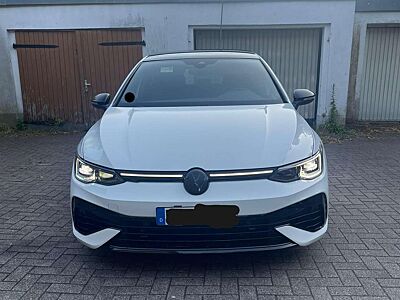 Volkswagen Golf R Performance