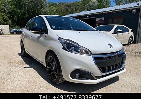 Peugeot 208 Signature