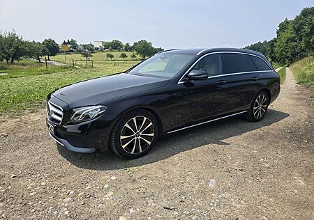 Mercedes-Benz E 300 d T 9G-TRONIC Avantgarde