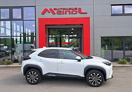 Toyota Yaris Cross Hybrid Team Deutschland Safety/Winterpaket, NAVI